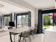 Villa for sale in Nagüeles, Marbella Golden Mile