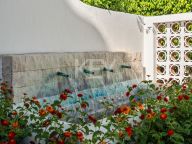 Villa for sale in Los Monteros Playa, Marbella East