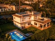 Villa for sale in Los Monteros Playa, Marbella East