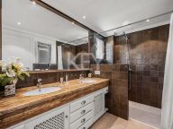 Villa for sale in Los Monteros Playa, Marbella East