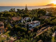 Villa for sale in Los Monteros Playa, Marbella East