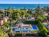 Villa for sale in Los Monteros Playa, Marbella East