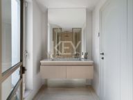 Villa for sale in Nueva Andalucia