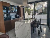 Villa en venta en Valle Romano, Estepona