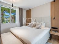 Penthouse for sale in Los Monteros, Marbella East