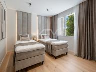 Penthouse for sale in Los Monteros, Marbella East