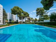Penthouse for sale in Los Monteros, Marbella East