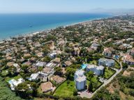Penthouse for sale in Los Monteros, Marbella East