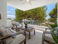 Penthouse for sale in Los Monteros, Marbella East