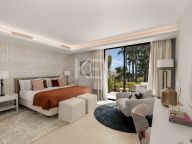 Villa for sale in El Paraiso, Estepona
