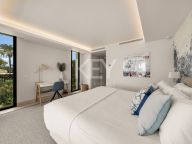 Villa for sale in El Paraiso, Estepona