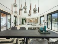 Villa for sale in Rio Verde, Marbella Golden Mile