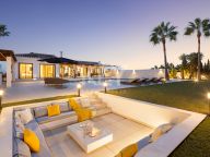 Villa for sale in Rio Verde, Marbella Golden Mile