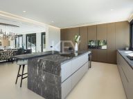 Villa for sale in Rio Verde, Marbella Golden Mile