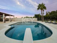 Villa for sale in Rio Verde, Marbella Golden Mile
