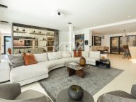 Villa for sale in Rio Verde, Marbella Golden Mile