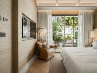 Villa for sale in Marbella Golden Mile