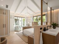 Villa for sale in Marbella Golden Mile