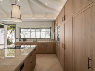 Villa for sale in Marbella Golden Mile
