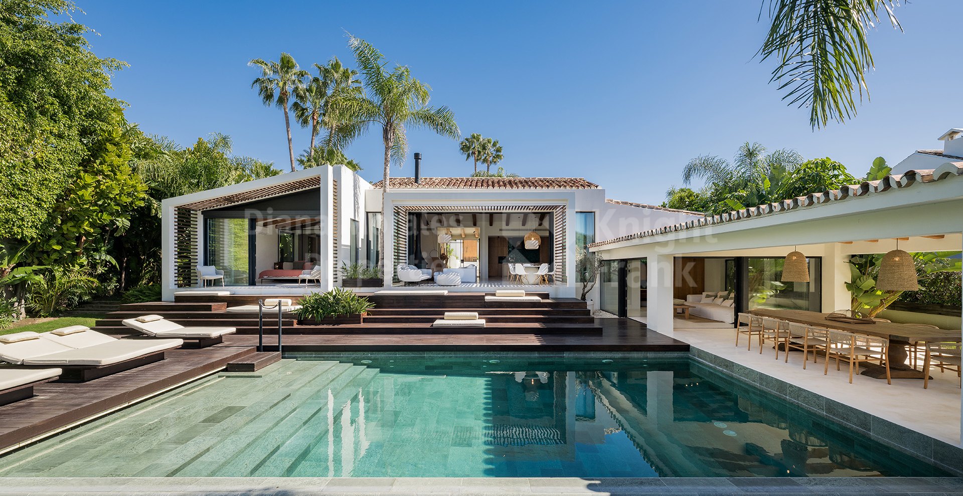 Villa Nazari, cosy and sophisticated frontline golf villa