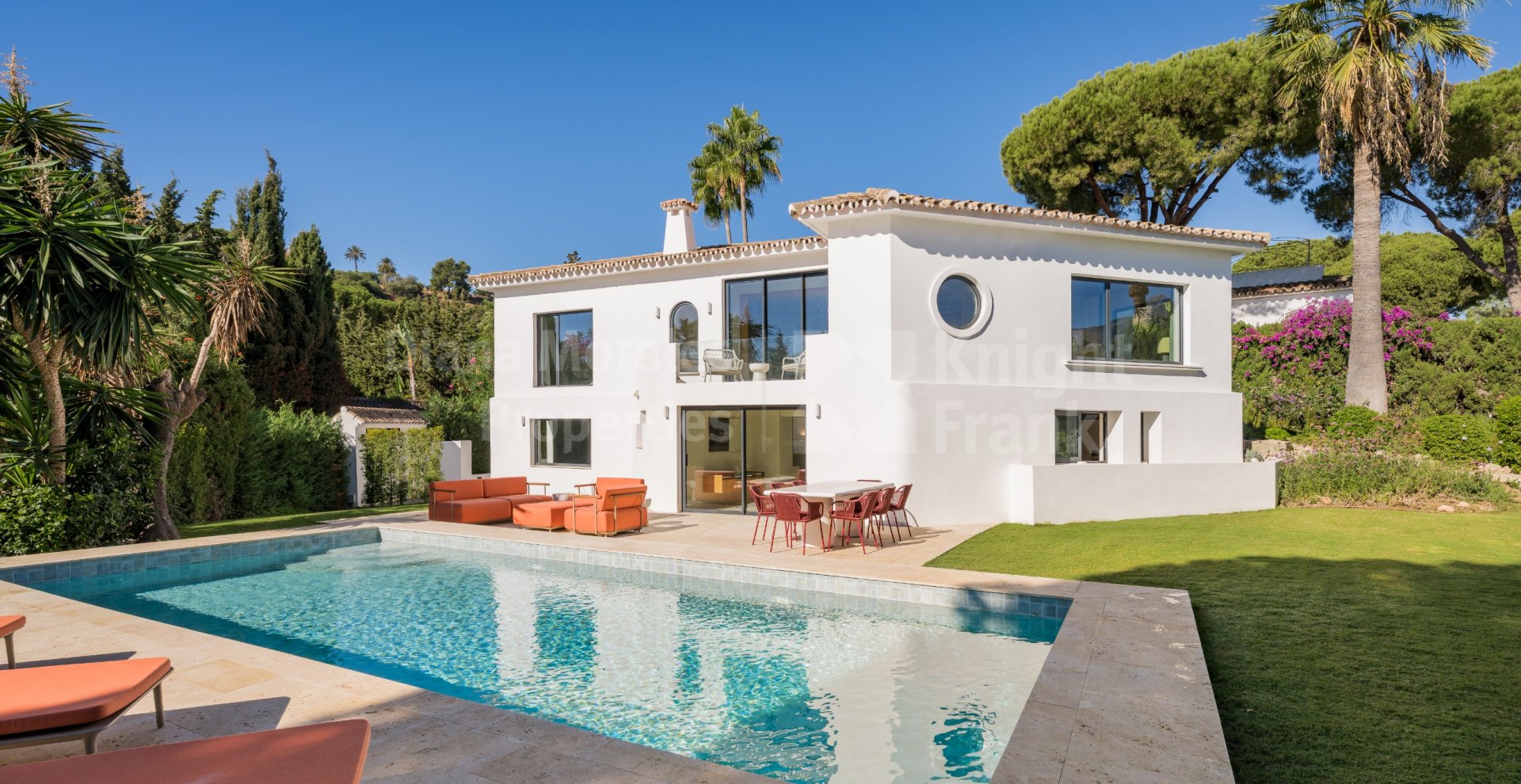 Villa Madrisa, Mediterranean style home in the heart of Nueva Andalucía