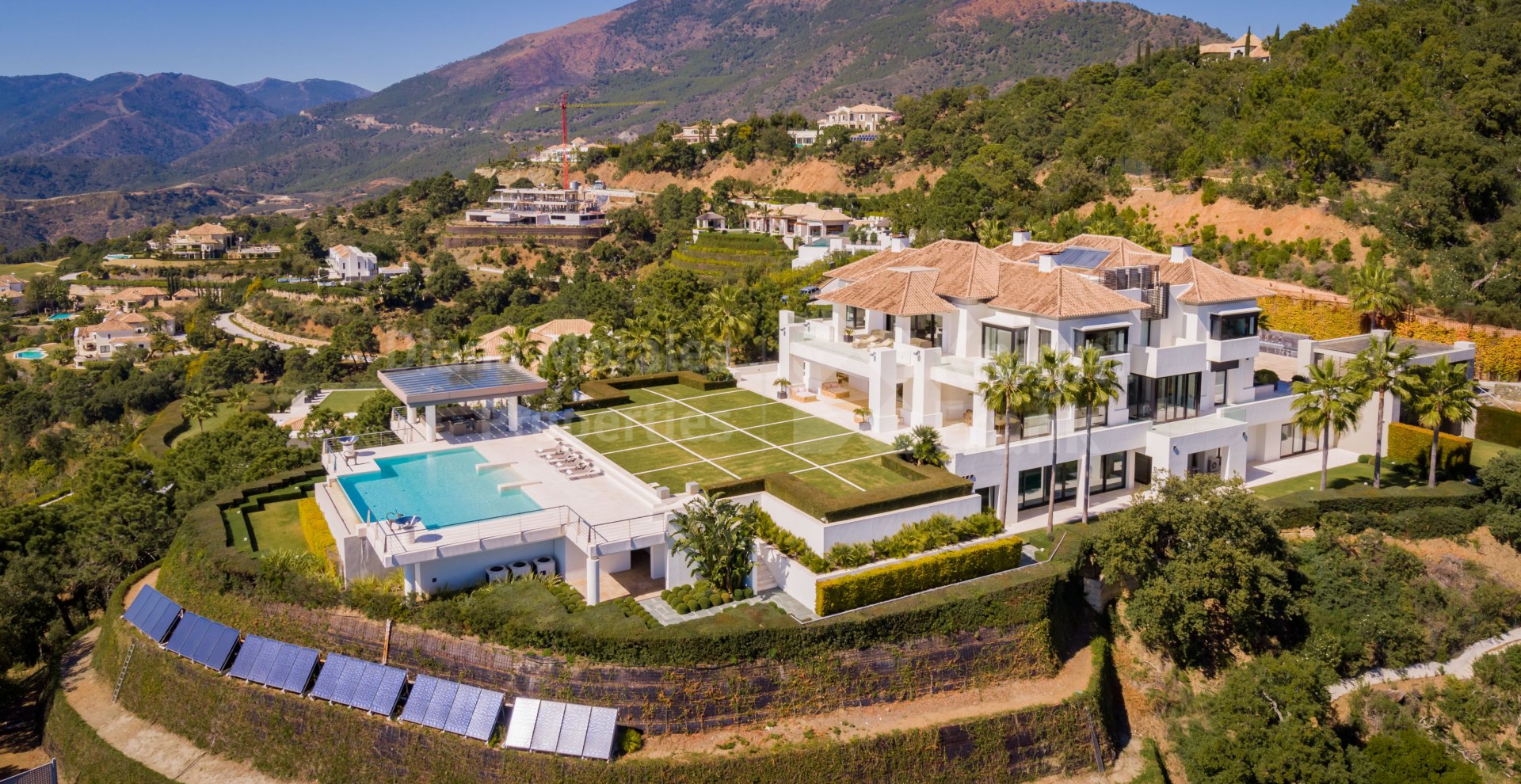 Residential masterpiece in unique setting