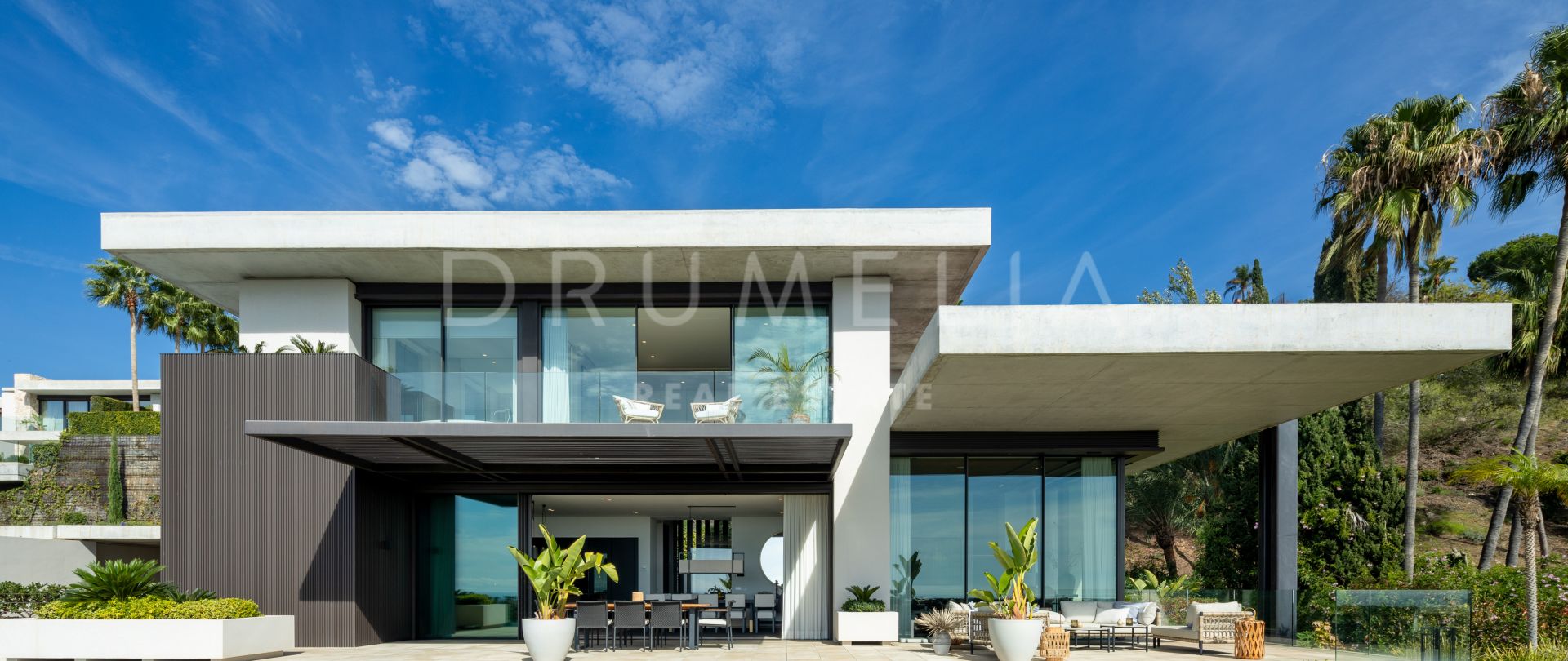 Luxury Redefined: A Masterpiece of Elegance and Panoramic Sea Views in The Hills- Benahavis