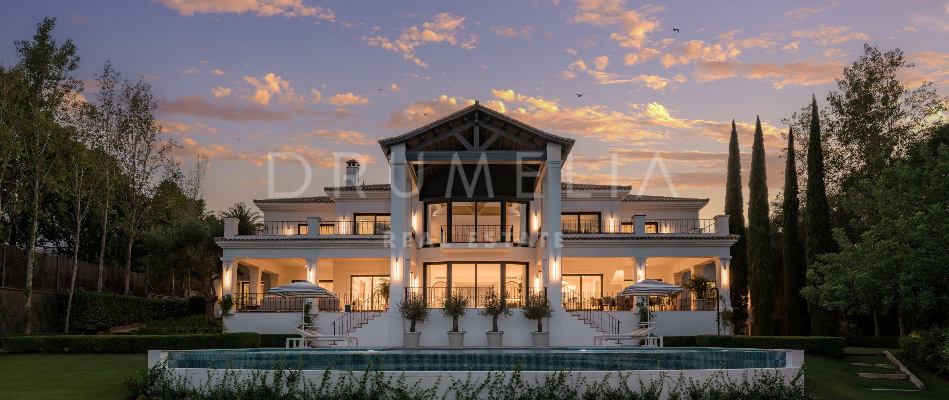 Magnifieke villa in sotogrande alto waar traditie modern luxe ontmoet