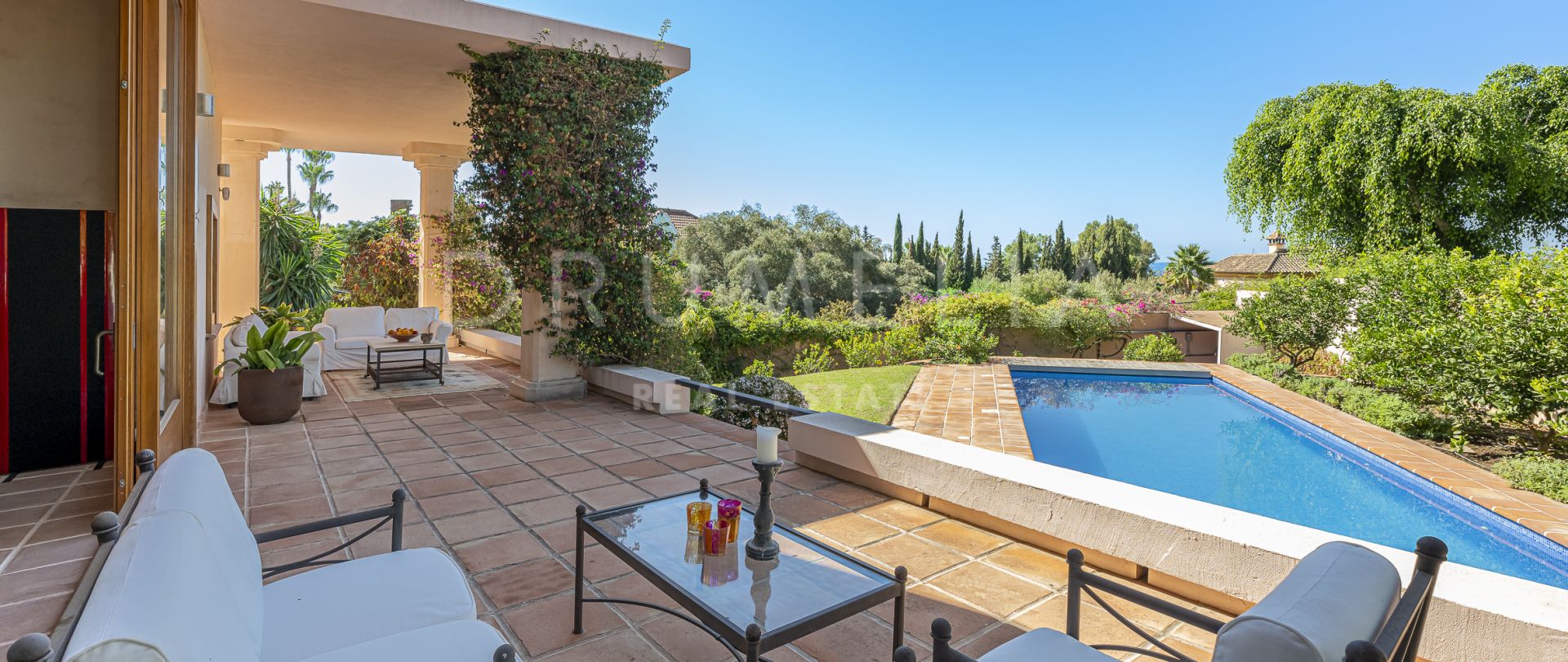 Luxus-Familienvilla mit Meerblick in El Rosario, Marbella