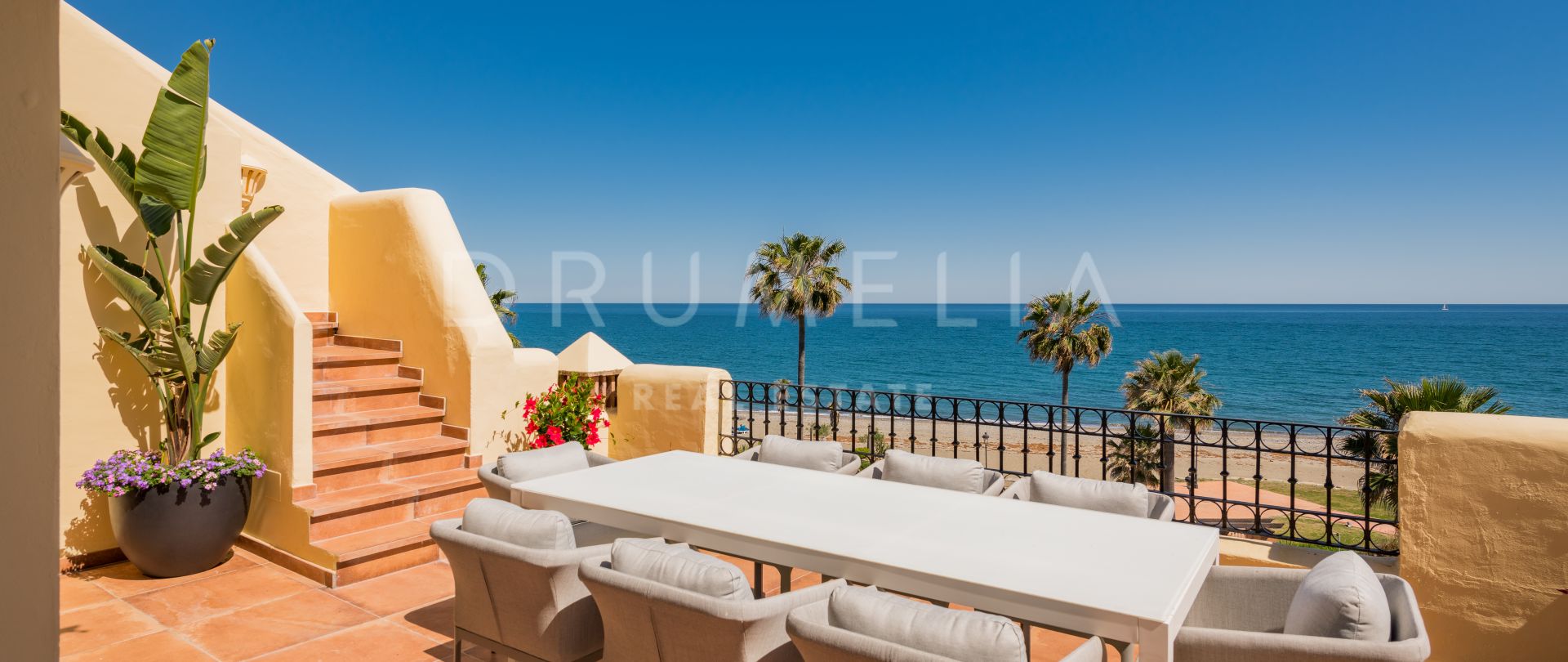 Frontline Beach Beautiful Renovated Penthouse with Stunning Panorama in Estepona