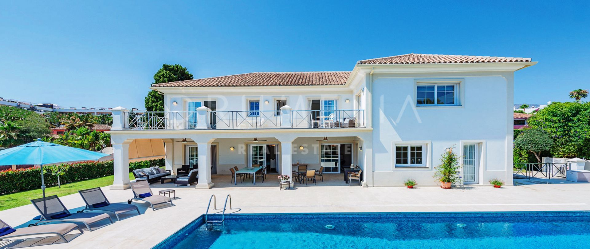 Klassisch moderne mediterrane High-End-Villa in Casablanca, Marbella Goldene Meile
