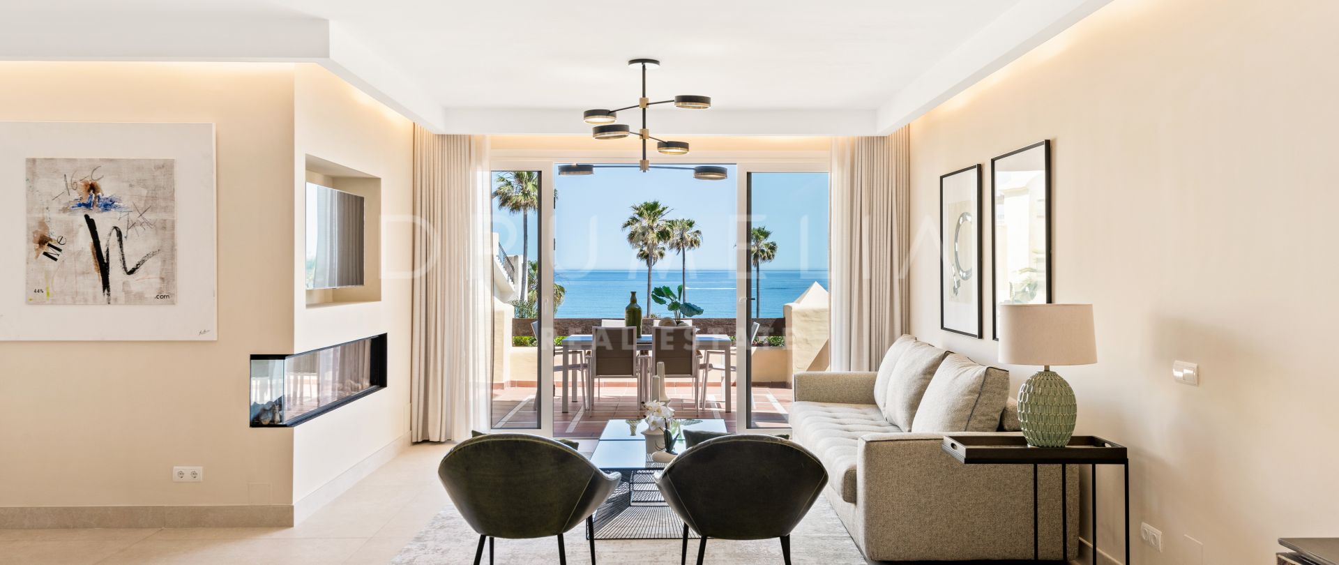 Renovated Beachfront Penthouse with a Wow- Factor in El Velerin, Estepona