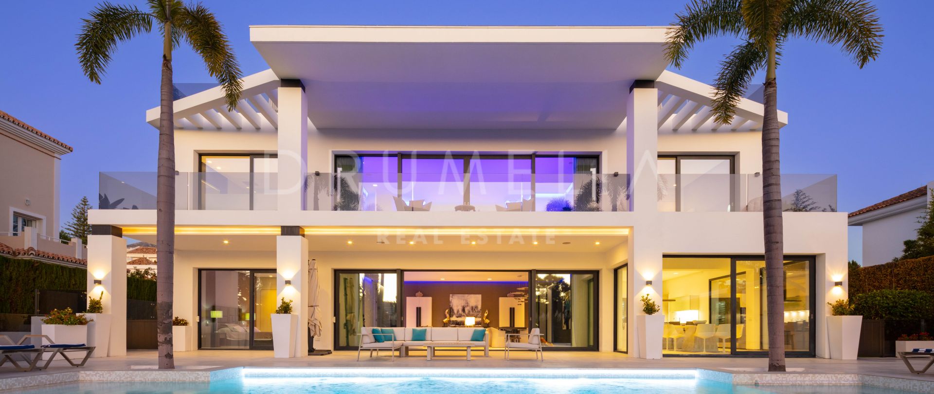 Opvallende nieuwe moderne luxe villa te koop in Aloha, Nueva Andalucía, Marbella