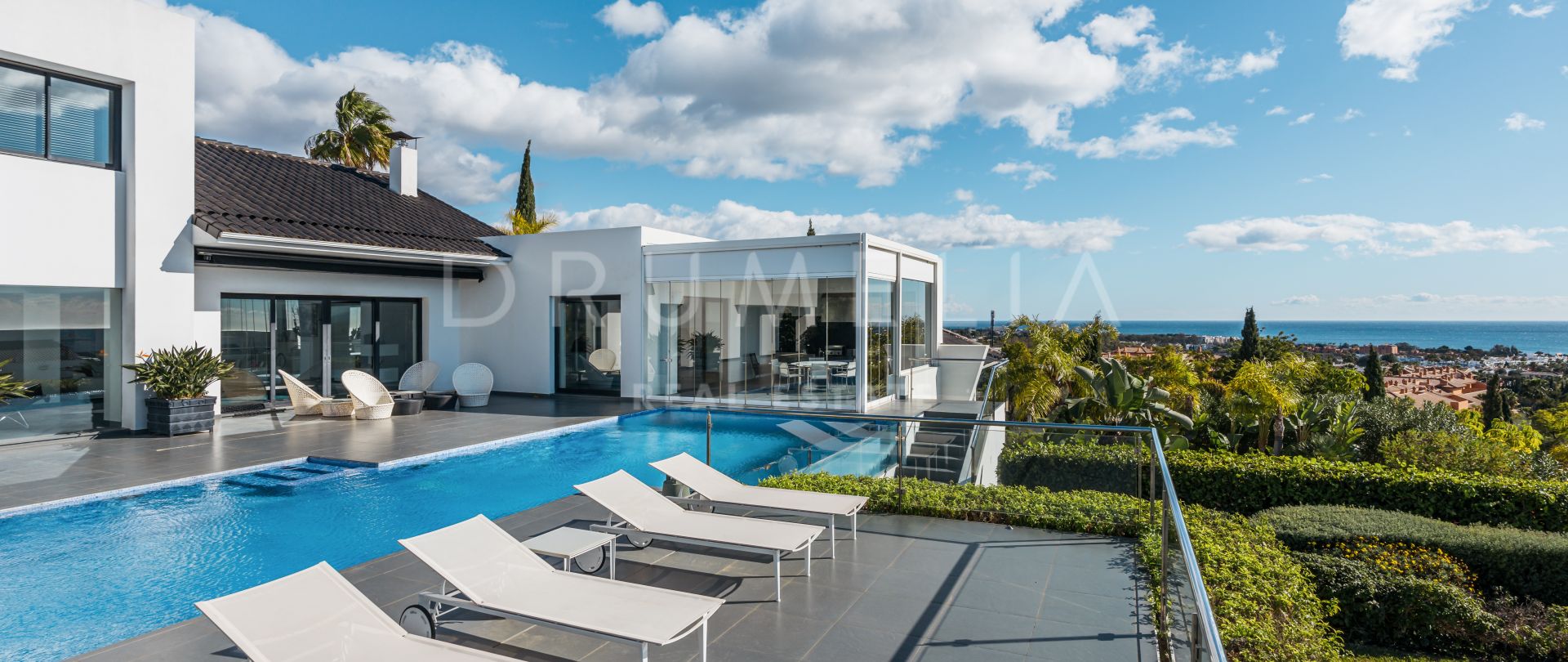 Blue Horizon - oszałamiający współczesny dom z panoramicznym widokiem na morze w Los Flamingos Golf Resort, Benahavis