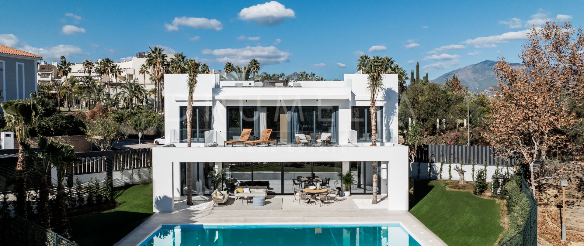 Toutes nouvelles villas modernes et luxueuses à Marbella, sur le nouveau Golden Mile.