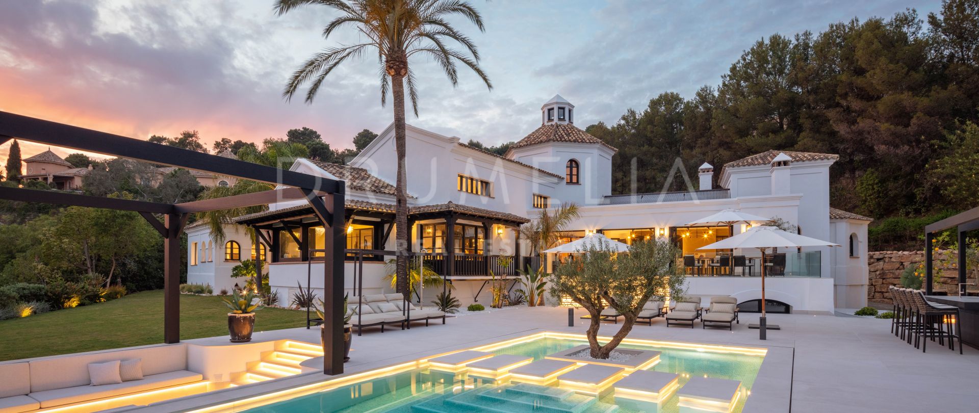 Spectacular fully renovated luxury villa with delightful views in high-end La Zagaleta, Benahavis