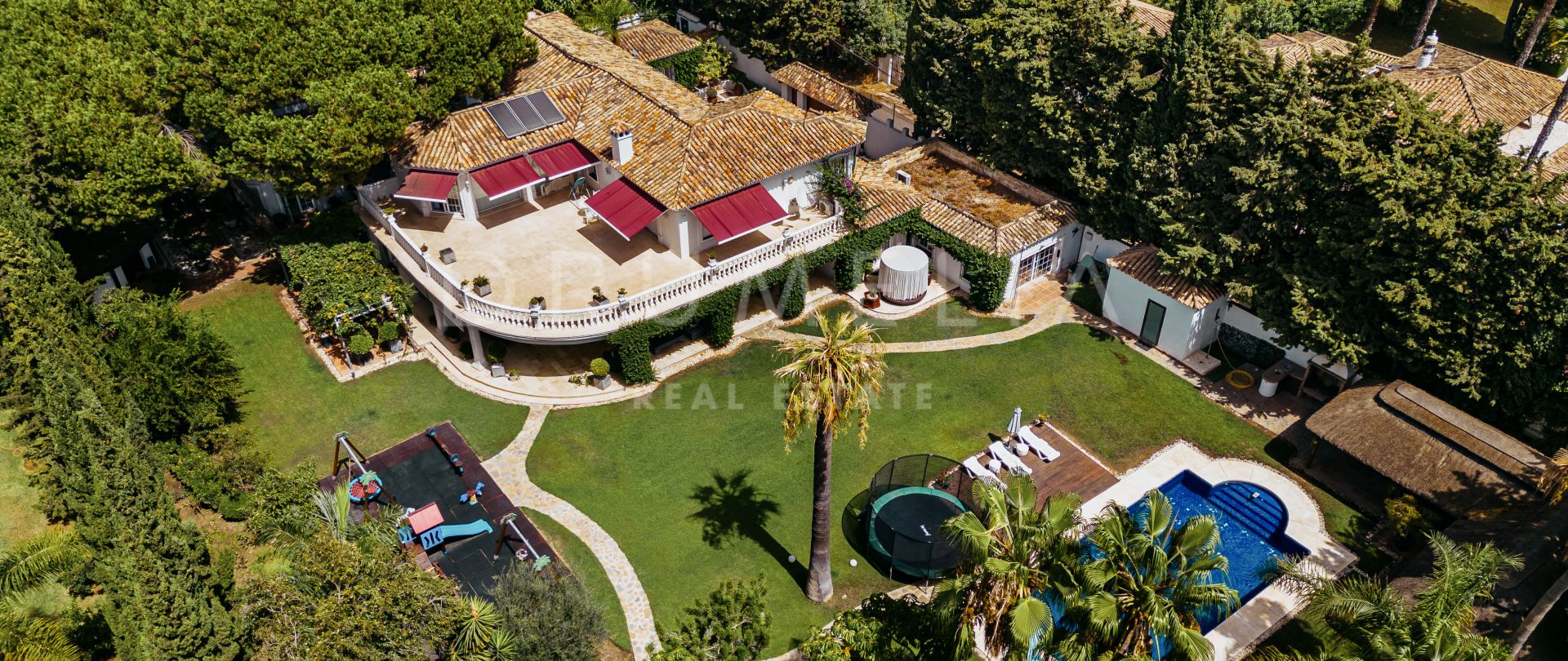 Exklusive schöne Villa zum Verkauf in Rocio de Nagüeles, im Herzen der Goldenen Meile von Marbella