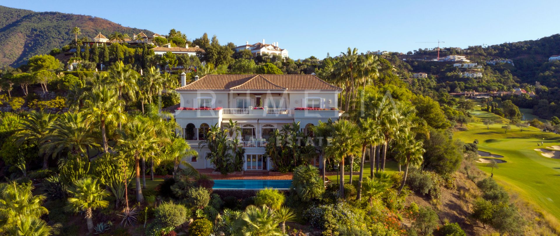 Magnificent classic Andalusian-style mansion with panoramic views in La Zagaleta, Benahavis