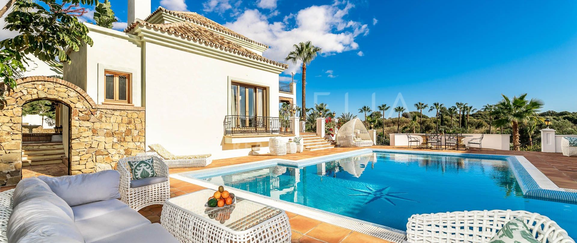 Grande villa méditerranéenne de luxe unique dans le magnifique El Paraiso Alto, Benahavis