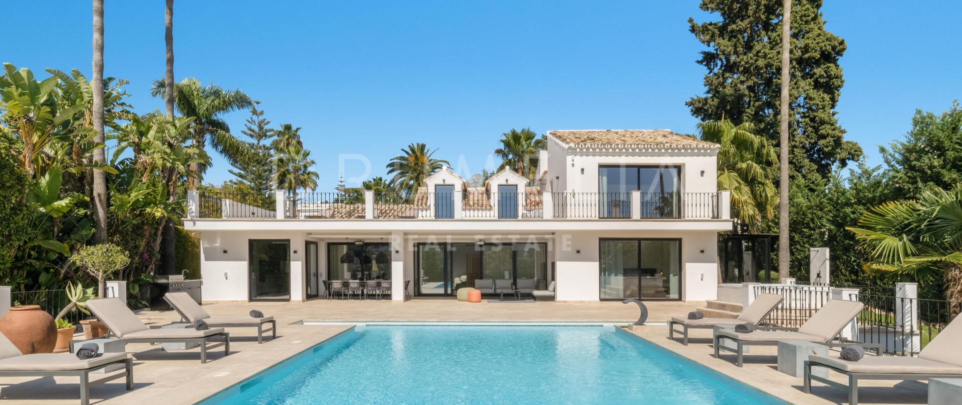 Sophisticated Modern Luxury Villa in Parcelas del Golf, Nueva Andalucía