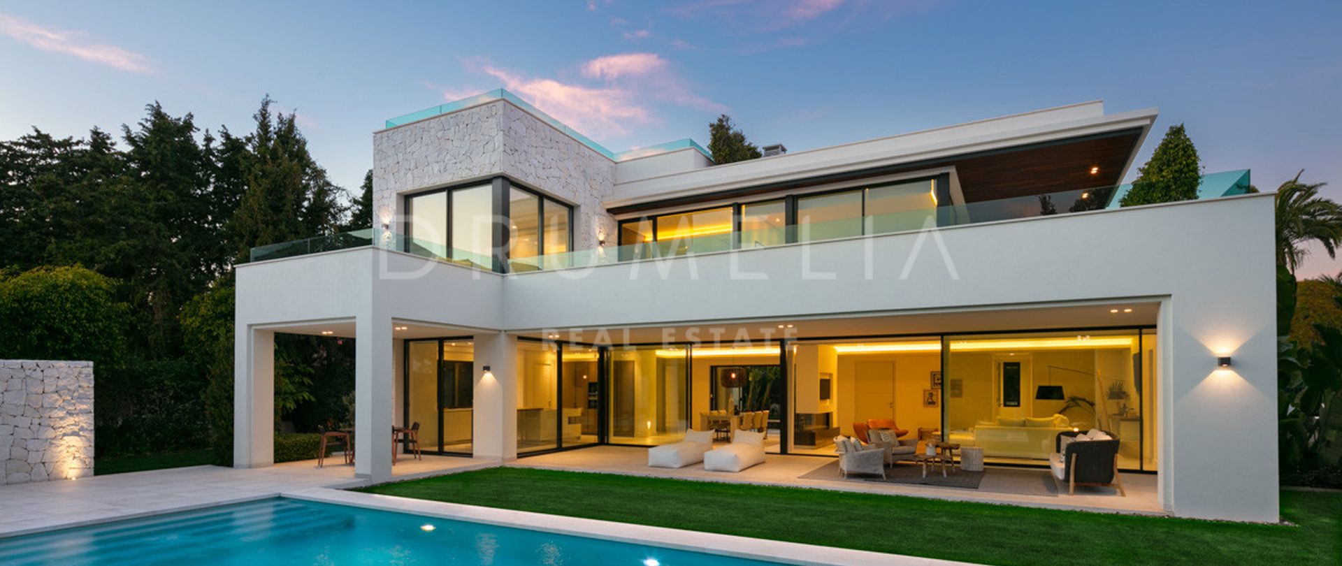 Exceptionell helt ny lyxig modern villa, Casasola, Estepona