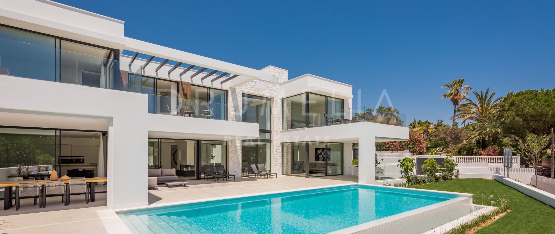 Sophisticated, Contemporary Style Luxury Villa, Marbesa, Marbella East