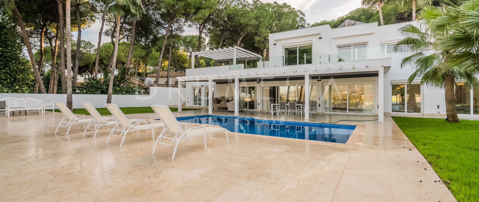 Herausragende zeitgenössische Luxus-Villa, Nueva Andalucía, Marbella