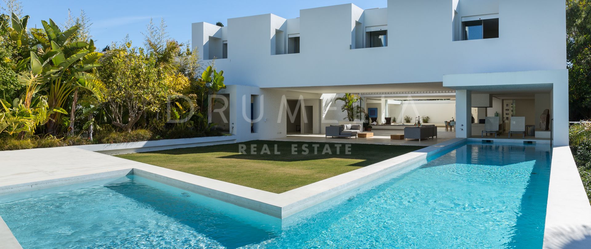 Frontline Golf Ultra-Moderne Luxus-Villa, Guadalmina Alta, Marbella