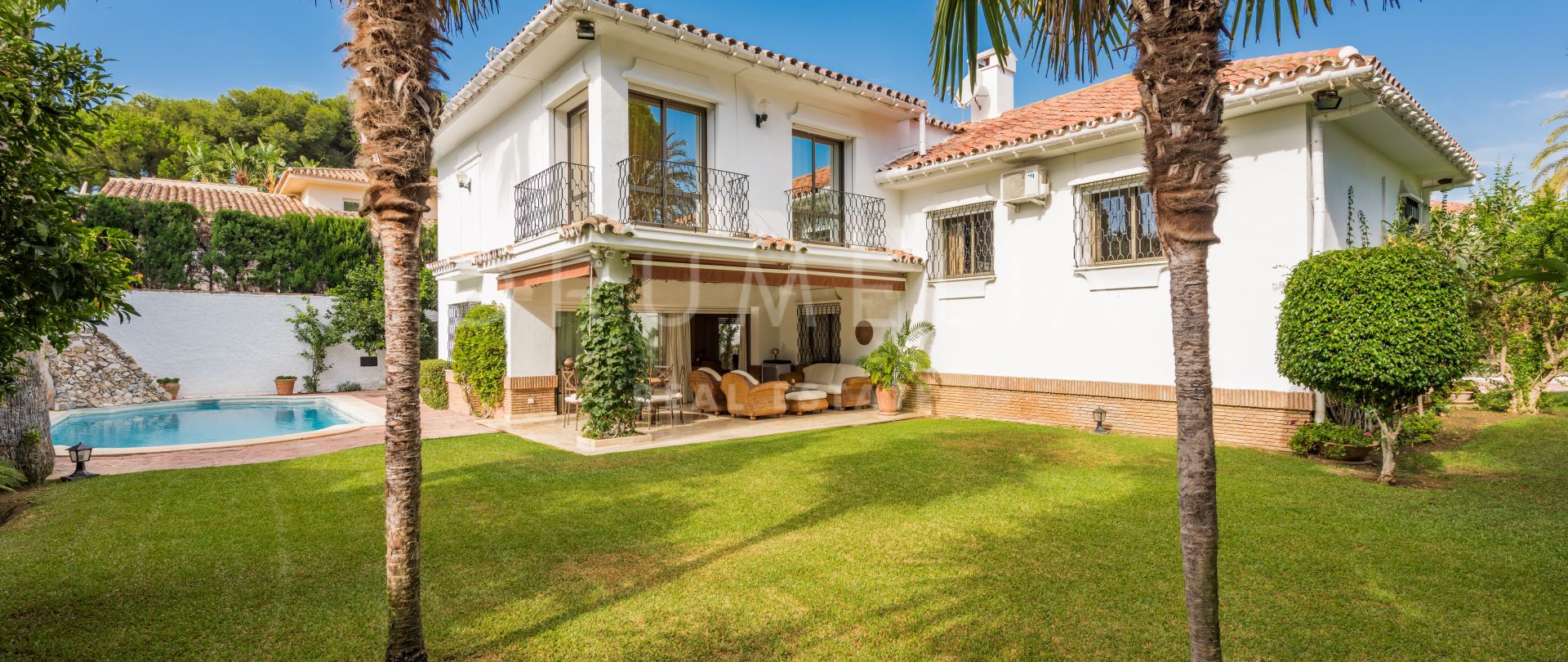 Magnifique villa méditerranéenne de luxe à Los Monteros, Marbella Est