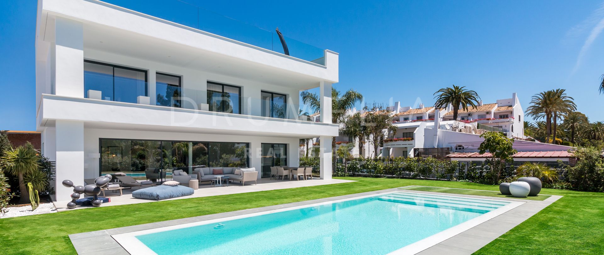 Stijlvolle moderne villa in nieuwbouwwijk, Nueva Andalucía, Marbella