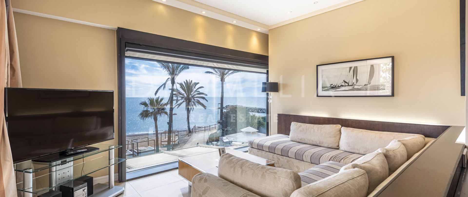 Appartement de luxe en bord de mer avec vue imprenable sur la mer à Guadalpin Banus, Marbella