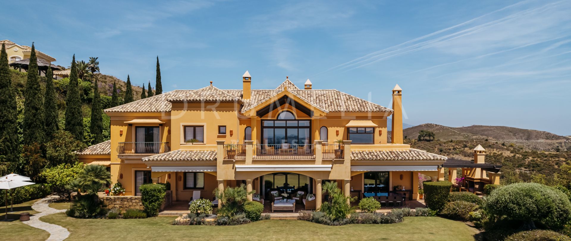 Magnificent frontline golf classic grand villa for sale in Marbella Club Golf Resort, Benahavis