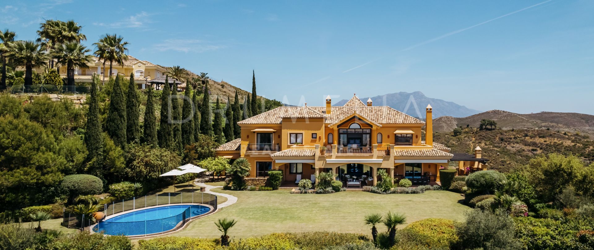 Magnificent frontline golf classic grand villa for sale in Marbella Club Golf Resort, Benahavis