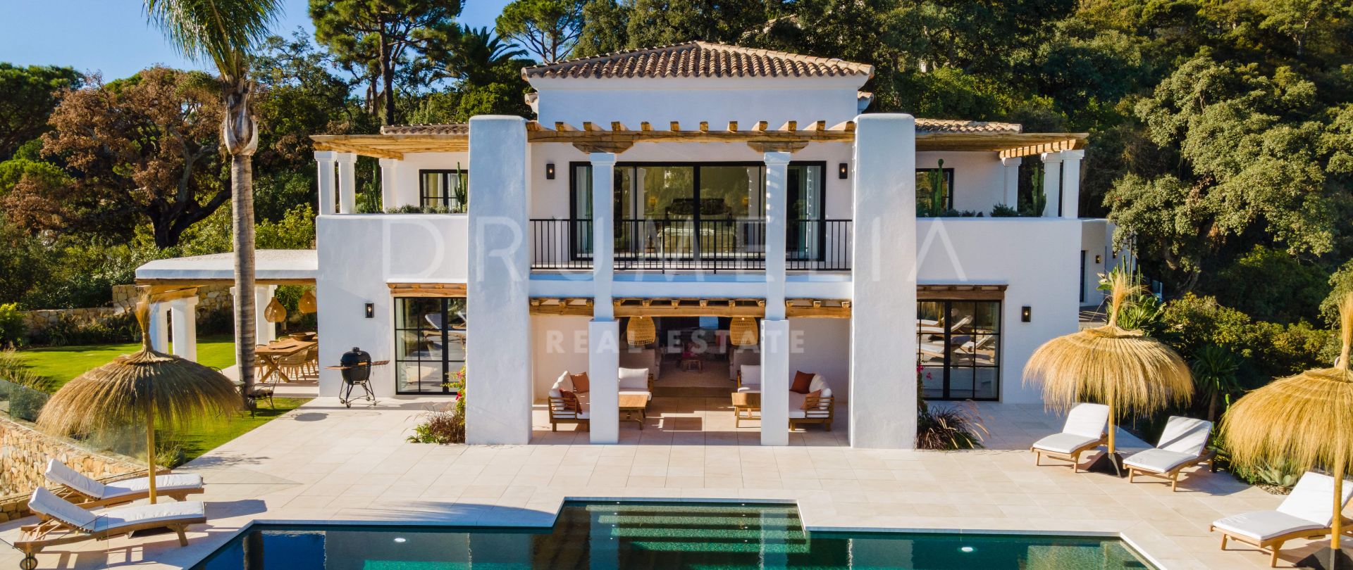 Villa Vittoria - Belle villa de luxe rénovée avec intérieur chic et vue sur la mer à El Madroñal, Benahavís
